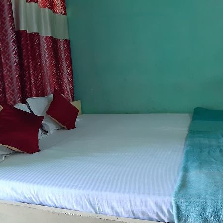 Goroomgo Tapati Villa ปูรี ภายนอก รูปภาพ