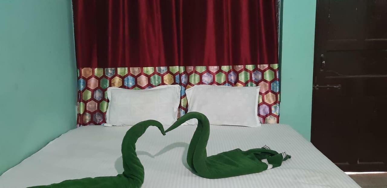 Goroomgo Tapati Villa ปูรี ภายนอก รูปภาพ